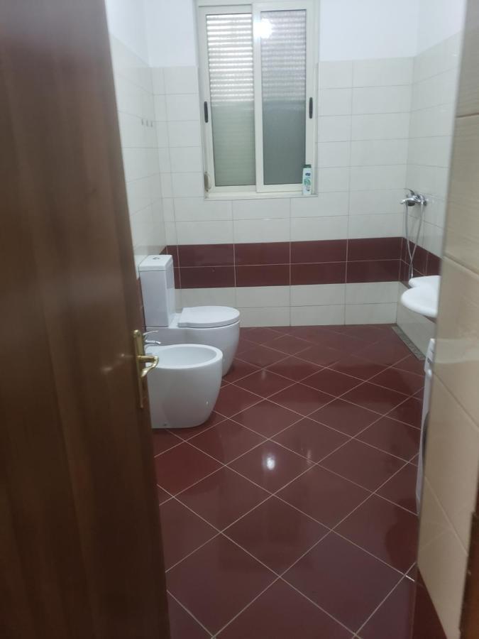 Hostel Oakland Τίρανα Εξωτερικό φωτογραφία