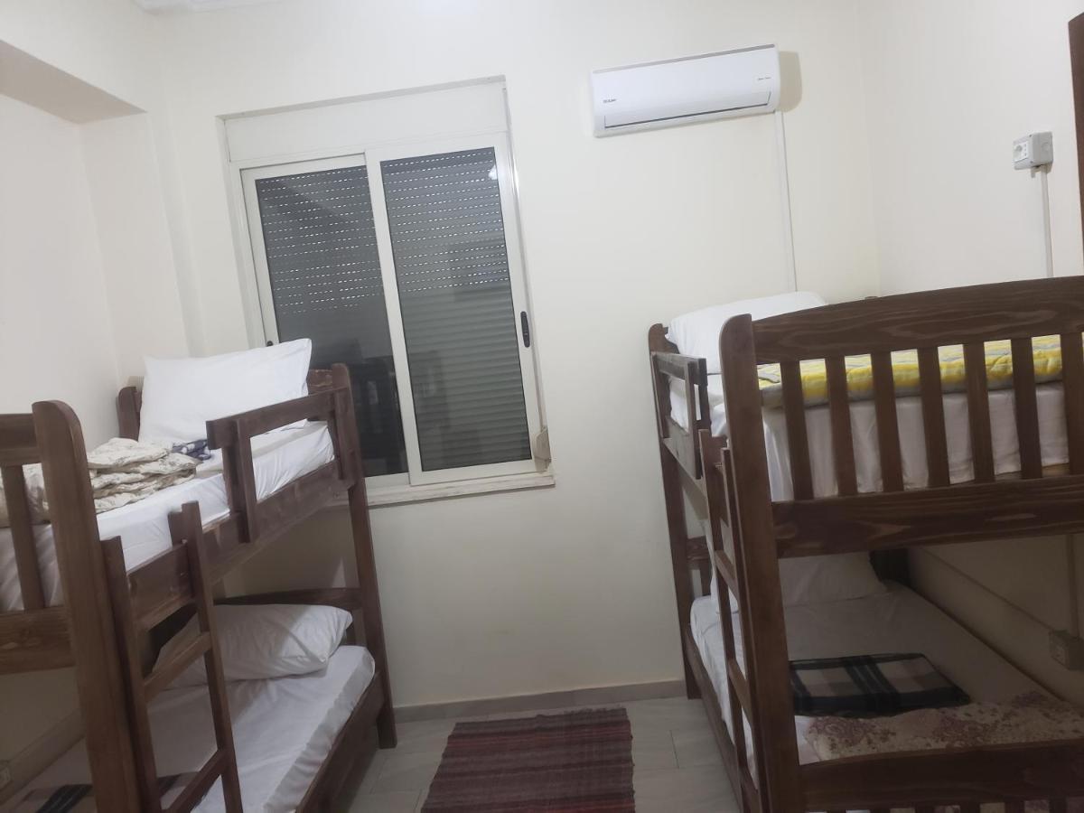 Hostel Oakland Τίρανα Εξωτερικό φωτογραφία