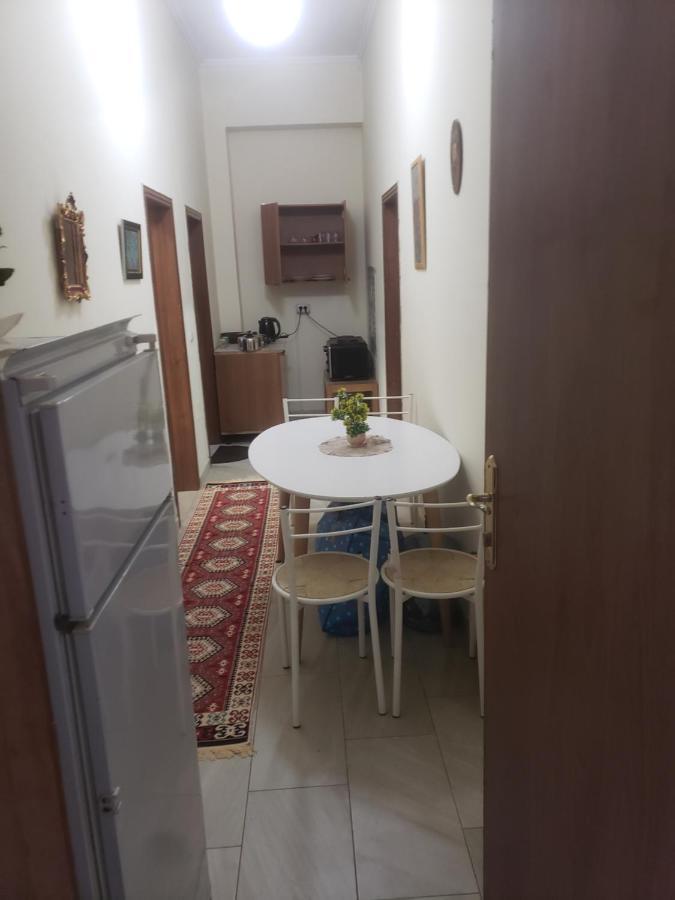 Hostel Oakland Τίρανα Εξωτερικό φωτογραφία