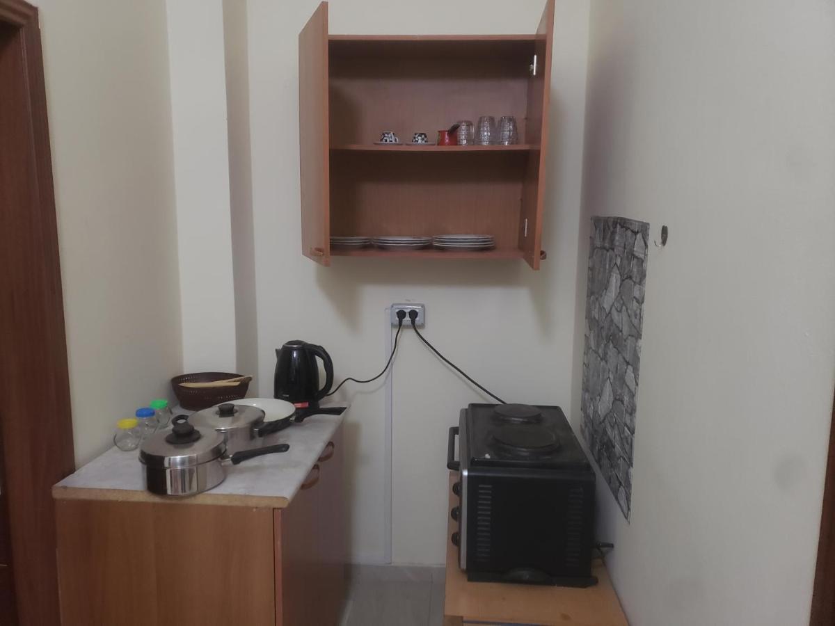 Hostel Oakland Τίρανα Εξωτερικό φωτογραφία