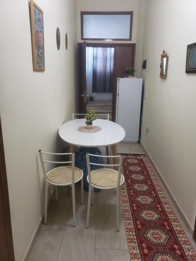 Hostel Oakland Τίρανα Εξωτερικό φωτογραφία