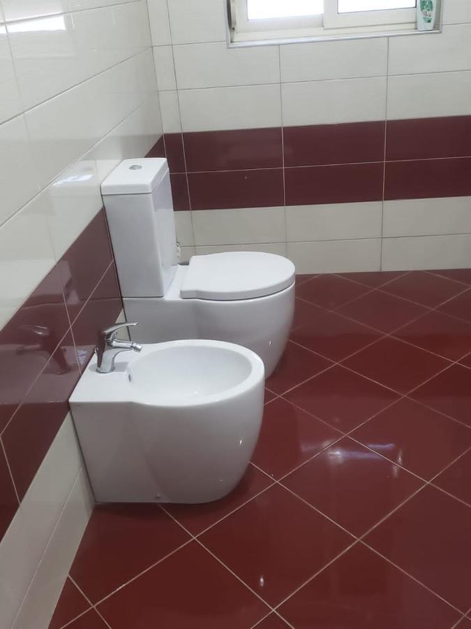Hostel Oakland Τίρανα Εξωτερικό φωτογραφία
