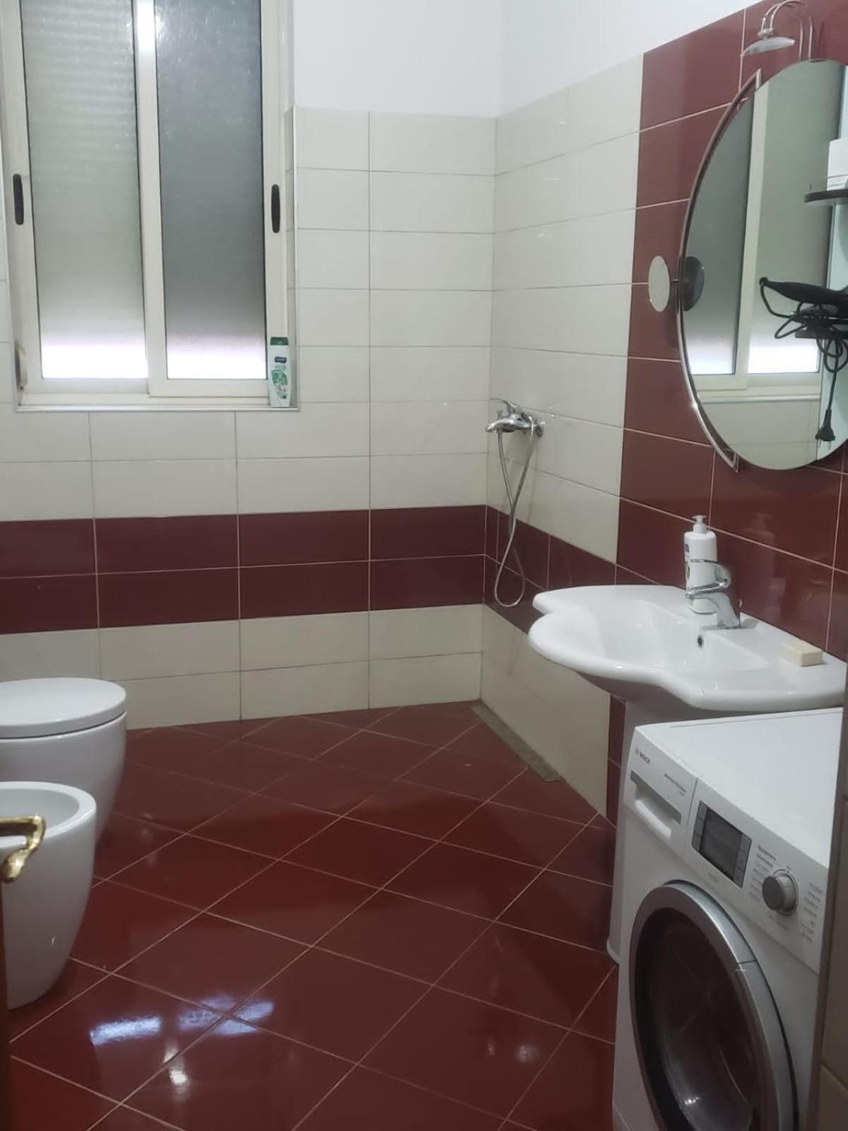 Hostel Oakland Τίρανα Εξωτερικό φωτογραφία